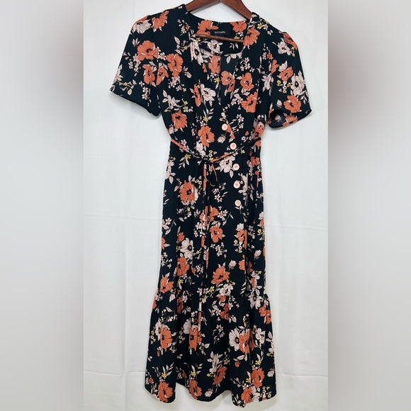 September the Shop Dresses & Skirts - September the shop Vibrant Floral Faux Wrap Dress Lrg Asymmetrical Button Up